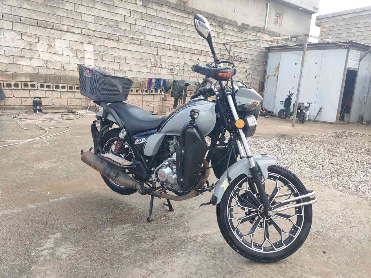 السلام عليكم
ماطور جني هايوشة للبيع موديل 2023 للبيع منفيس وبصمة شوف العين. ملاحظة شلون تريد اراهمك محتاج فلوس وحيا الله الشراية
للاستفسار اكثر ***********
