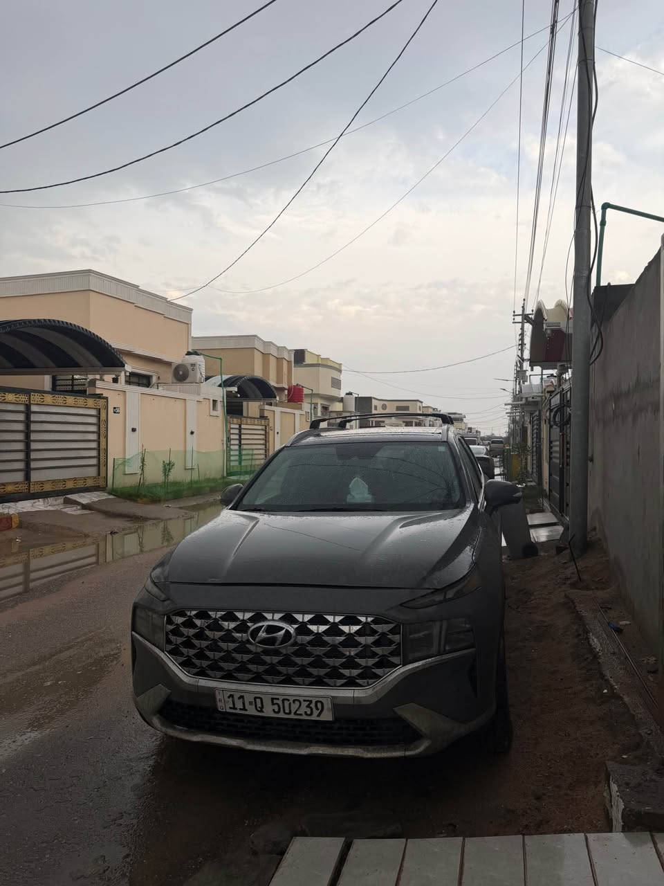 سنتافي موديل 23 لون اسمنتي كير مكينه حداديه تبريد كفاله السيارة فول للاخير اعلى مواصفات بانوراما محركها ٢٥٠٠ تنفس طبيعي ماشية ٣٩ الف السيارة ما بيها ضربه خارجيه بديها كفاله عامه ضربتها ب دعاميه والراديترات ما واصل للمحرك مكفول رقمها بغداد باسم واحد بالبصرة تتحول بالبصرة سعرها ٢١٥ 
***********
مكان السيارة البصرة ابو الخصيب البصرة, العراق
