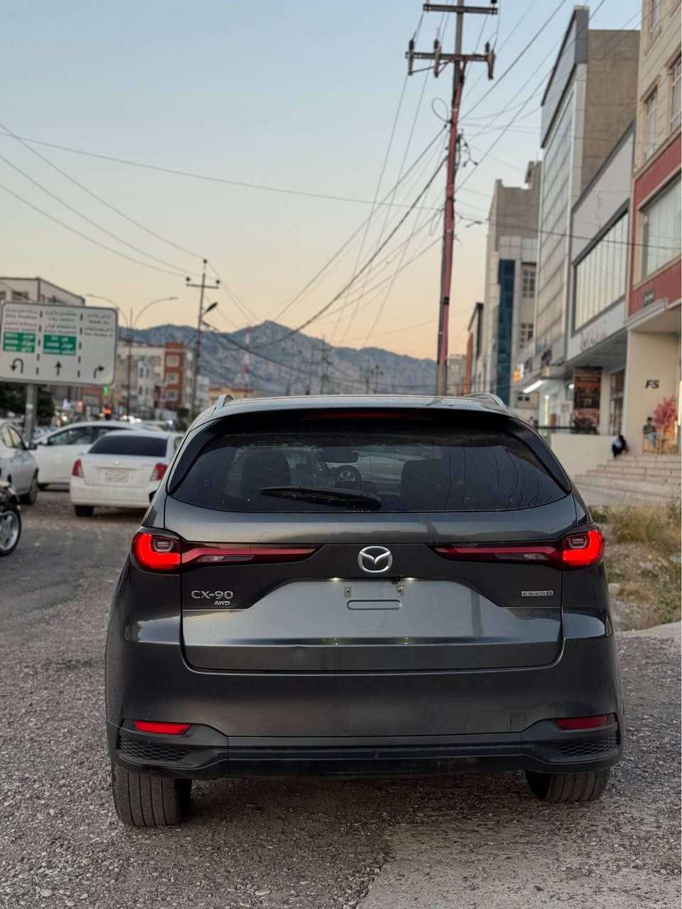 Mazda CX90 preferred plus 2024 مازدا سي اكس ٩٠

محرك ٦ سلندر و ميد هايبرد يعني اقتصادية و قوية 👌

فول فول مواصفات ١/١ Preffered plus 🎖️
داتاشو و سلايت و بردات خلفية و بصمة و كشنات هيتر و كهربائي و جلد و كيج الكتروني و شاشة و كاميرة و دبل اكسن و لايت ليد و زينون و يل كروم و ٧ راكب.....

جملغ خلفي و باب خلفي صبغ بدون دواخل و ارباك بردة
٢٧ الف ميل ماشية و رقم شاصي بالصور
سيارة جاهزة بدون مصرف 💯 و كل شي بلادي شركة 💯

سعر مناسب 🔥 190 ورقة و مجال و مكان عقرة "ئاكرئ"
واتس اب و و كورك ***********
0750-7739471 اكر, نينوى
