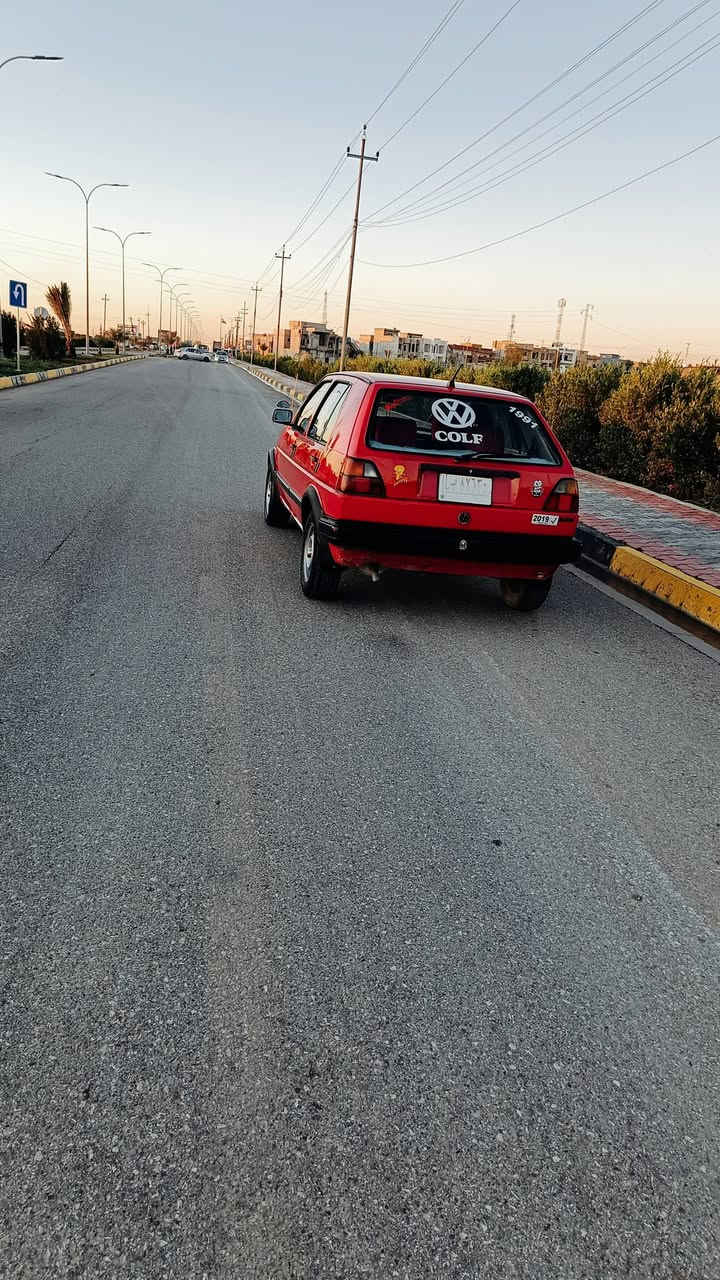 كولف موديل 91 رقم ألماني سنوية عظم شرط تحويل فقط
 كابون بنزين   ⛽
 محرك 0,8وكير شرط 💪 
سيارة وضع شركة بدون صبغ👌
مكان سيارة موصل 🚗
***********
***********
