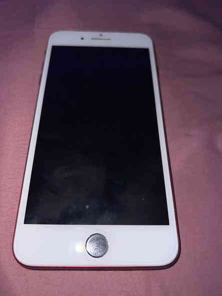 100 الف وبي مجال …ايفون 7بلس ذاكرة 128 تلفون نظيف. كلشي يشتغل بي كاميرا بصمه نت شريحه فقط تحت البصمه كسر بسيط مثل ما واضح بالصورة وما ماثر  ع اي شي الفحص امام عينك عنوان بصرة حيانيه طاك رقم واتساب ***********
