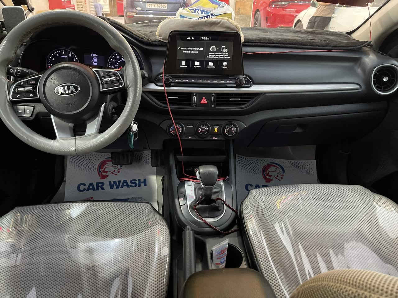 السلام عليكم جمعة مباركة على الجميع يارب
فورتي وارد امريكي الحادث موضح كما بل صور ونطخت عندي بل عراق  بخشم البنيد معجون 
بدون ايرباك +نص فول تحكم ستيرن
كير at 
مكاني بغداد الكرخ +السياره باأسمي تحويل ثاني يوم
الرقم  : ***********
