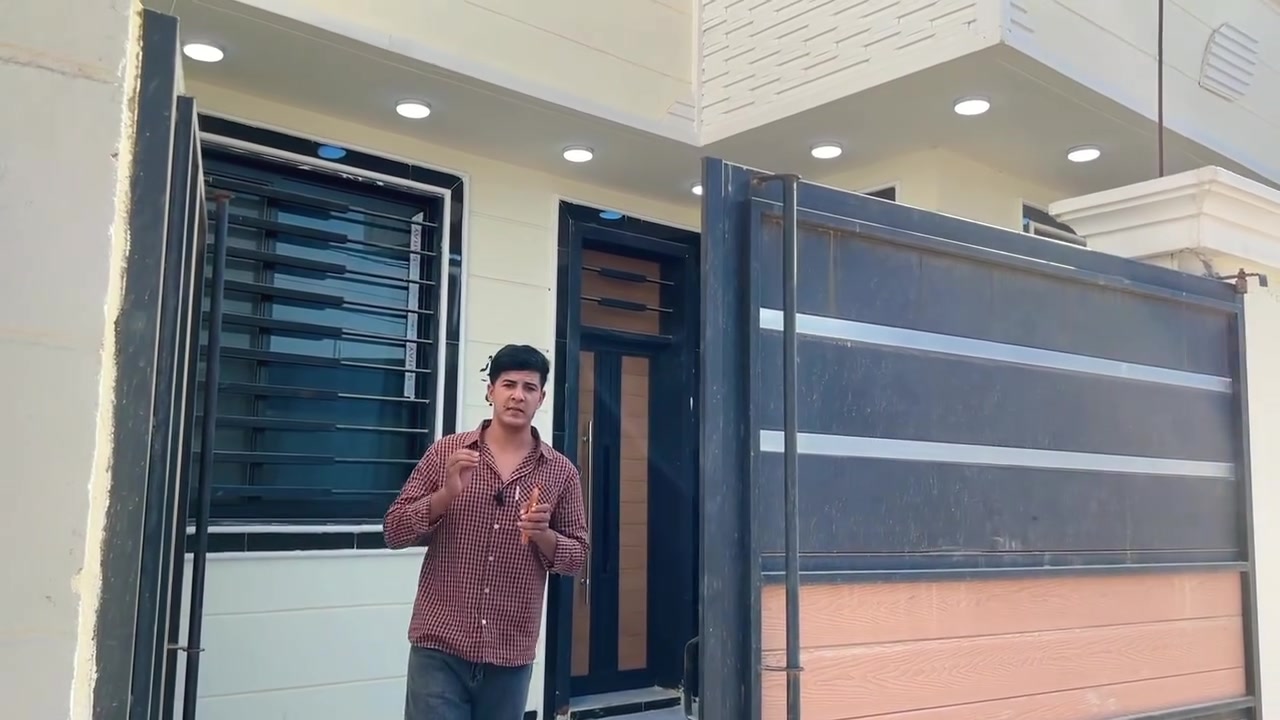 🏡 بيت للبيع معً الاثاث 

موقع // البكرلي الثانيه مقابيل مدرسه البحتري فرع مخبز ليمونه فرع المضيف 

📍 المساحة: 200 م
طابو زراعي 
بناء حديث 2026 
📐 الواجهة: 10 م
📏 النزال: 20 م
🔹 الطابق الأول ع:
طارمة كبيرة
صالة
مطبخ
كلدور
غرفتين نوم
صحيات
 البيت وحديقه داخليه وشلال

💰 السعر: 137 مليون

📞 للتواصل: 
***********
***********

. #عقارات_بابل #بيت_للبيع #الحلة #عقار #بيع_وشراء #طابو_صرف #عقارات_العراق@
