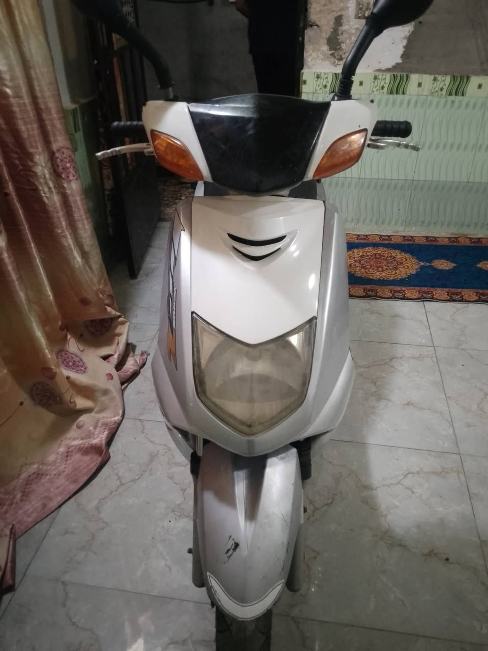 سلام عليكم دراجة سكنس نثيه للبيع ياباني سرعه 110 دراجه جديده مكفوله كفاله عامه مكينه ناعمه حيل شلعه ومعدل تشك الكاع مال رمبه دراجة بيهه فقط مجمع مال سلف كلهه عاطله جيبلك مجمع وشغل سلف تشتغل هندر واحد سعر 450وبيهه مجال للشراي مكاني الشعب رقمي ***********
