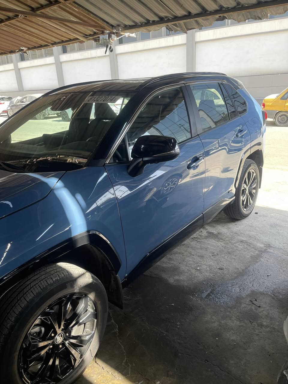 سلامً عليكم RAV4 هايبرد موديل2024 فول 1/1مرقم بغداد حادث موجود بل صور  مكان السيارة بغداد الجديدة  السعر 290 وبيها مجال للشراب السيارة مال جناي ***********
