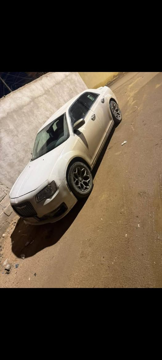 أوباما 213 سيارة خليجي كفاله بس باب بارد جاملغ بي صبغ السعر 150$ الرقم  ***********
