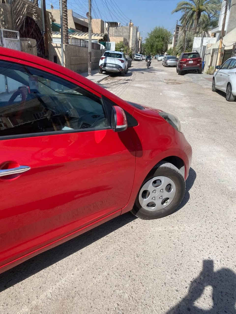 كيا بيكانتو موديل ٢٠١٥ رقم بغداد صبغ باب السائق فقط السياره بدون نواقص السعر ٨٨ورقه وبيها مجال مكاني بغداد الاتصال ***********
