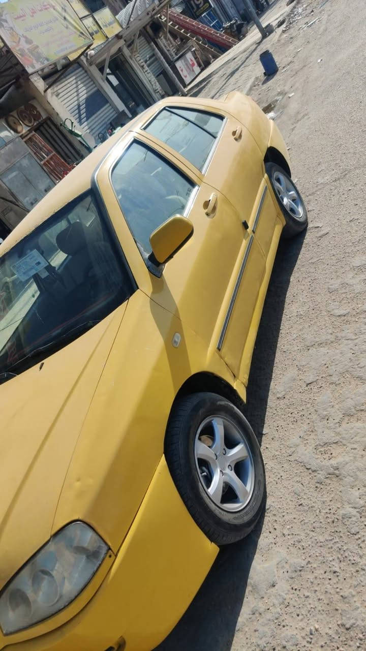 السلام عليكم شيري 13السياره جاهز  كير وحداديه وطخم تاير فقط المكينه بيه تنقيص مصفره هيئه وغرامات الناصريه مركز *********** مكلف بالنشر السعر 18وبيه مجال
