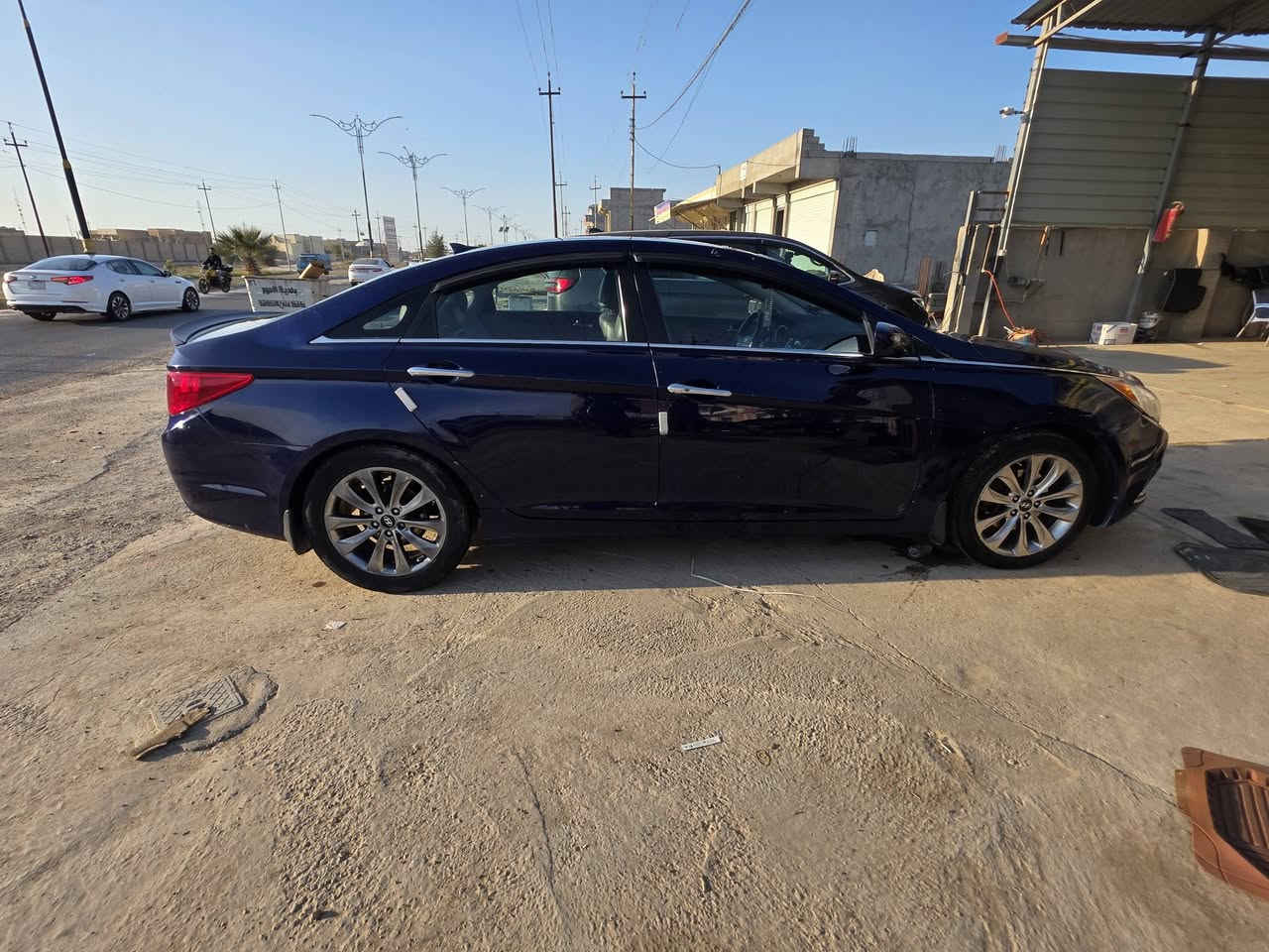 سوناتا ادوات موديل ١٣ كير مكينة صدر تايرات تبريد كلها فول وبالشرط السعر ٤٦ البيع نقدا فقط او مراوس مع فرق مكانها بالدور ***********
