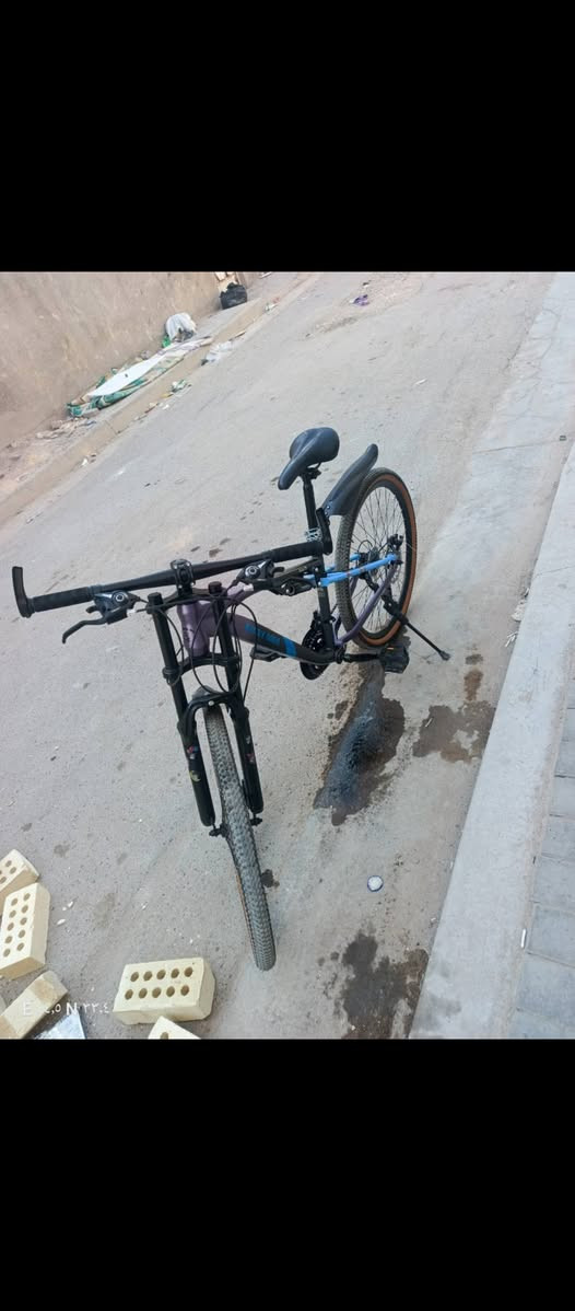 سلام عليكم بايسكل جبلي للبيع سستم مكينه 3×7 ب 80 الف مكان بغداد بلديات توصيل ماعندي


**إذا كنت صاحب هذا الإعلان وتريد حذفه لأي سبب، رجاءا أرسل رسالة إلى الدعم الفني**