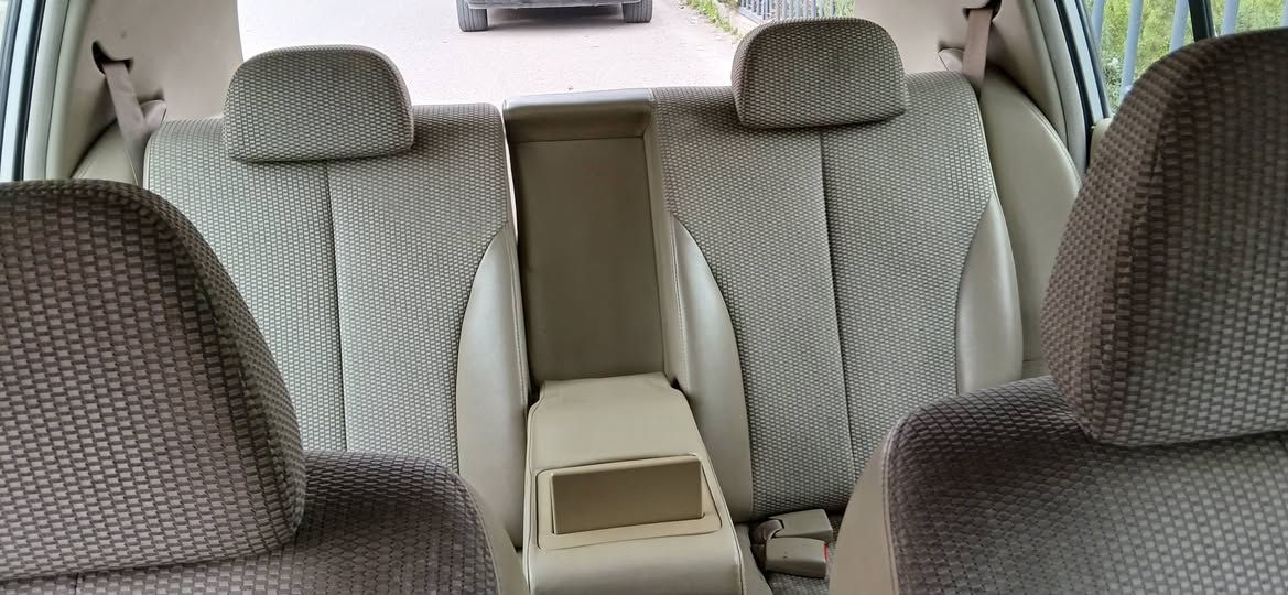 نیسان تیدا/جانتا مۆدێل ٢٠٠٨
خلیجی ناوزەرد 
ڕەنگی سلڤر ، گێڕ ئۆتۆماتیک
سەنەوی مانگی ٨ بەسەردەچێت
 شوین عەینەک
کوشن سیاحى
بێ بۆیاخ
بێ کاڵبوونەوە 
بێ لێدران
نرخى / 87$ و معامەلەیەکی کەم
*********** السليمانية, العراق
