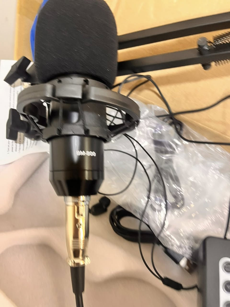 ميكرفون مكثف احترافي
مع توصيل
انطيني سعرك 
تفاصيل اكثر خاص 
شرط جديد ولا مستخدم


**إذا كنت صاحب هذا الإعلان وتريد حذفه لأي سبب، رجاءا أرسل رسالة إلى الدعم الفني**