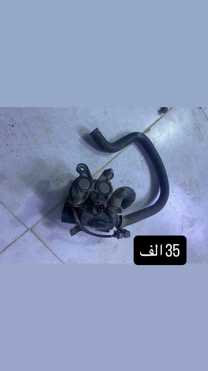 غراض بي ام 500 
العنوان موصل جانب الايمن ***********
