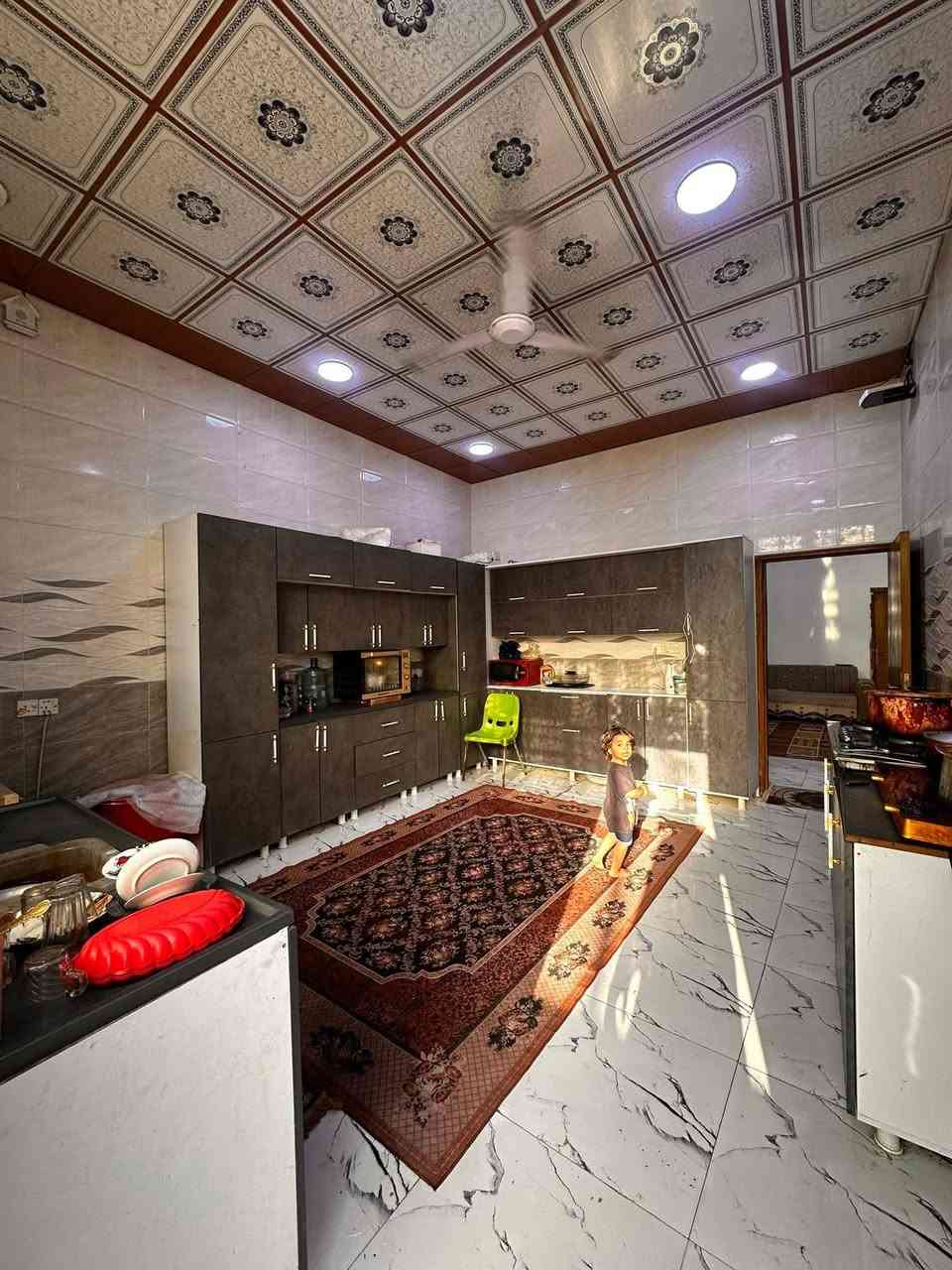 دار سكن البيع ابو الخصيب العوجه شارع المقيمين
مكون 4اربع غرف وصالة جبيره واسعه ومطبخ وكراج واسع وحمامات داخلي وخارجي 
بناء 🔨 حديث 
طابو زراعي عراقي اصل 
وموفر كل الخدمات 
المساحه 220
السعر 78وبي مجال
استفسار اتصل 
***********
