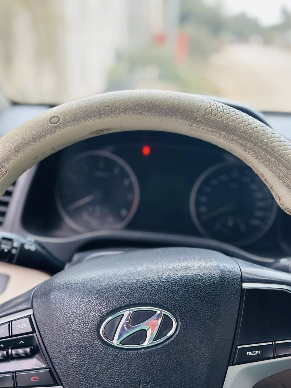 سلام عليكم النترا 2018 فول 
مكفوله من الصبغ السعر ١٤٥وبيه مجال 
الرقم ***********
***********
