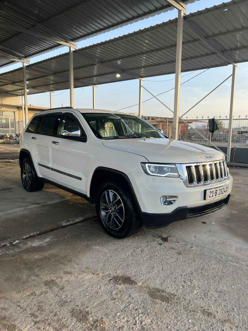 صلو على محمد وال محمد
جيب موديل 2012 كلين تايتل كفاله عامه 
كير مكينه 3600 مكفوله كفاله عامه من الشخط والبارد
فور ويل السياره فول مواصفات عدا الفتحه تخم تاير ويل اي نقص مابيها مكفوله السياره مال بيت وكلش نضيفه عل أيد وحده مكاني (ديالى ) سعرها ١٨٥ ورقه رقمي ***********
