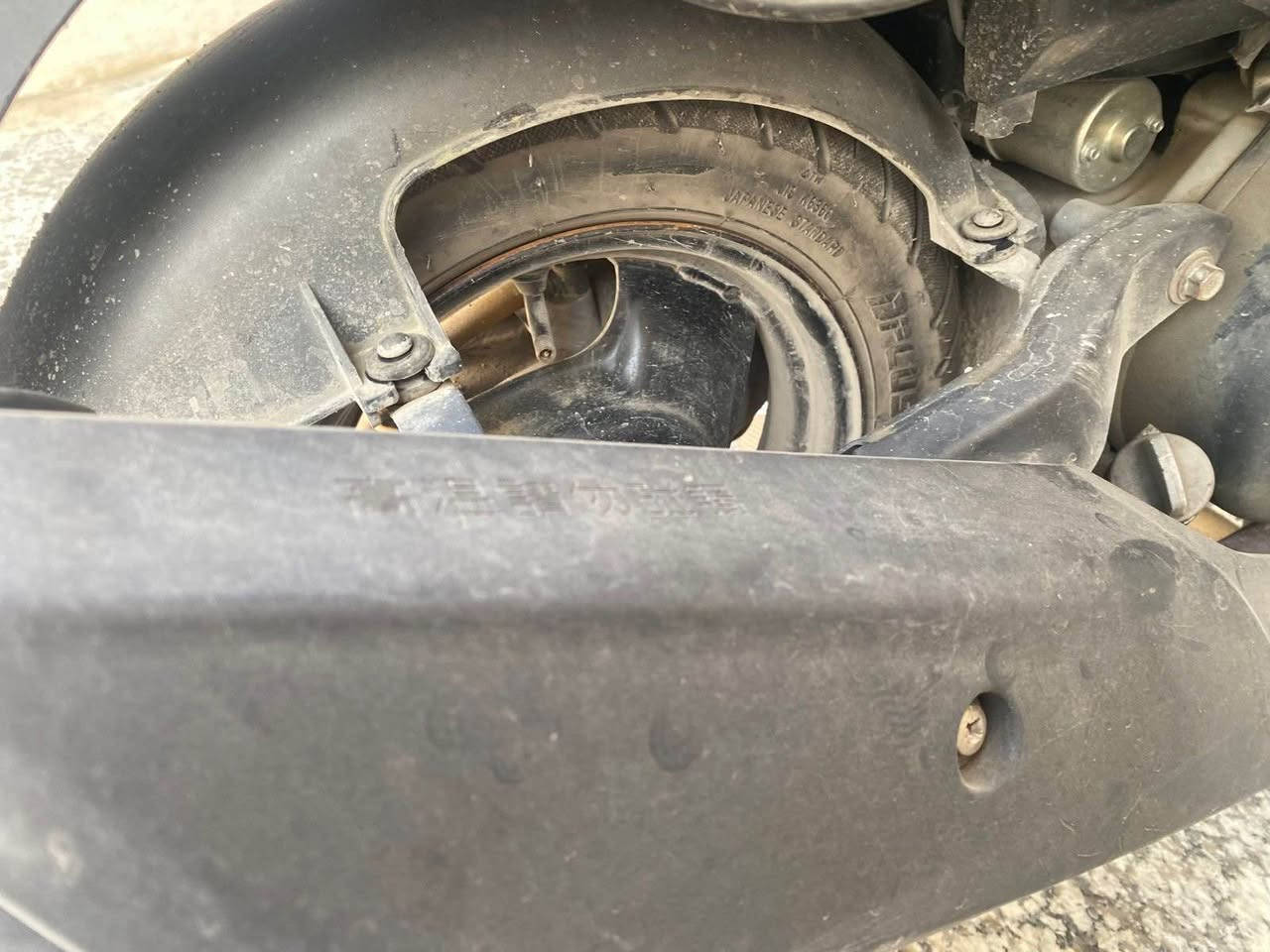 دراجه ماكس بوليسي نوزل مسطره موديل 2013 دراجه اي شي ماناقصها تجي تفحص مكفوله دراجه 
دهن كله اصلي وبانزينه محسن 
صالها شهرين نازله من رمبه 
كفراتها نضافتهن 80%
للعلم ماغاسلها ب واقع احلى

+964 777 254 1410
فقط واتساب البصرة, العراق
