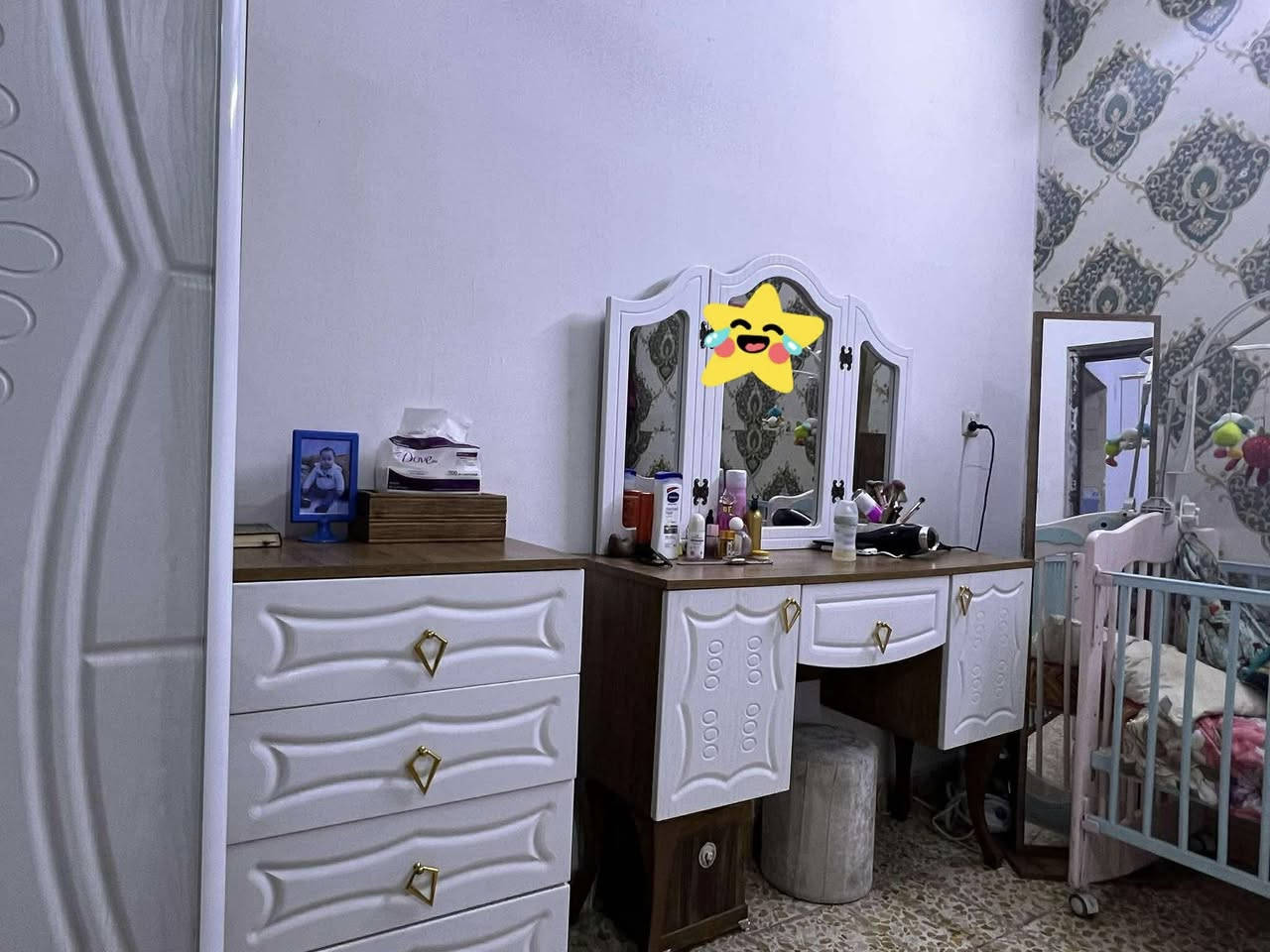 السلام عليكم غرفه تركيه نضيفه كلش بمعنا الكلمه السعر 550 مكانها الحبيبيه ***********
