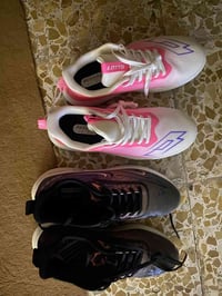 احذية رياضية • خفيفة • مقاس ٤٢