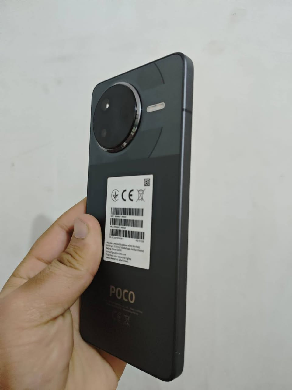 السلام عليكم
Poco f7 pro
 معدل تحديث 120Hz.
المعالج: Snapdragon 8 Gen 3 (أداء رائد وممتاز للألعاب).
مع كامل المحلقات ونضافه جيده جدا  الذاكرة 512
السعر 570 وبي مجال 
***********
