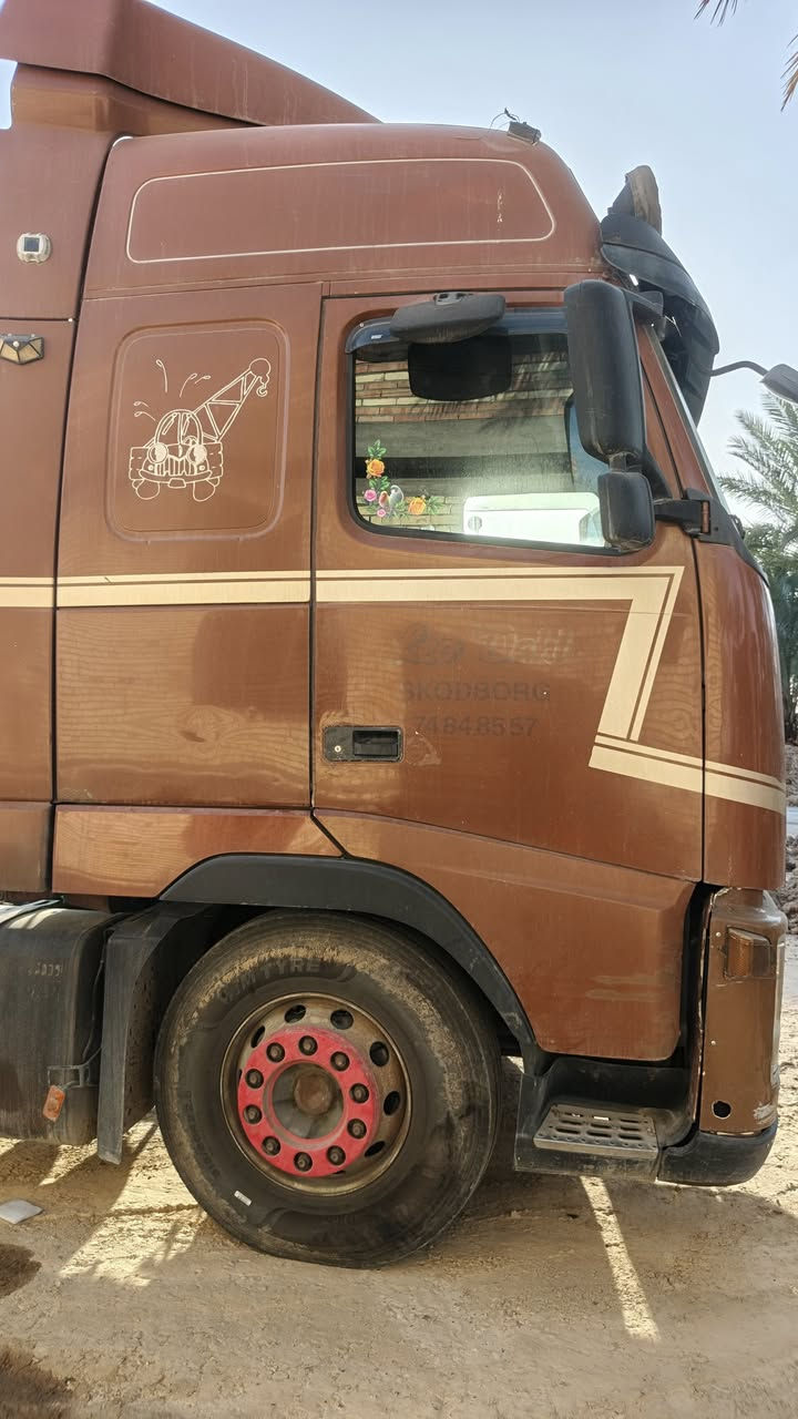 فولفو رأس تريله فلات موديل 2005رايده 135$بيه مجال بدون ضباره رقم صلاح الدين ***********... *********** بغداد تاجي
