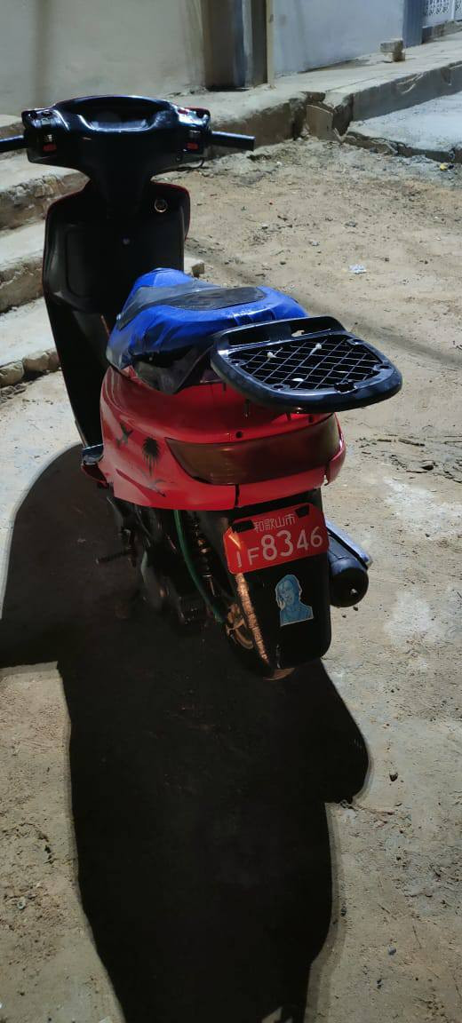 دراجه البيع كامل مكفولة كلهة شغالة كهربايات سلف شغال محرك نضيف ومامفتوح  النجف  *********** سعر 350الف
