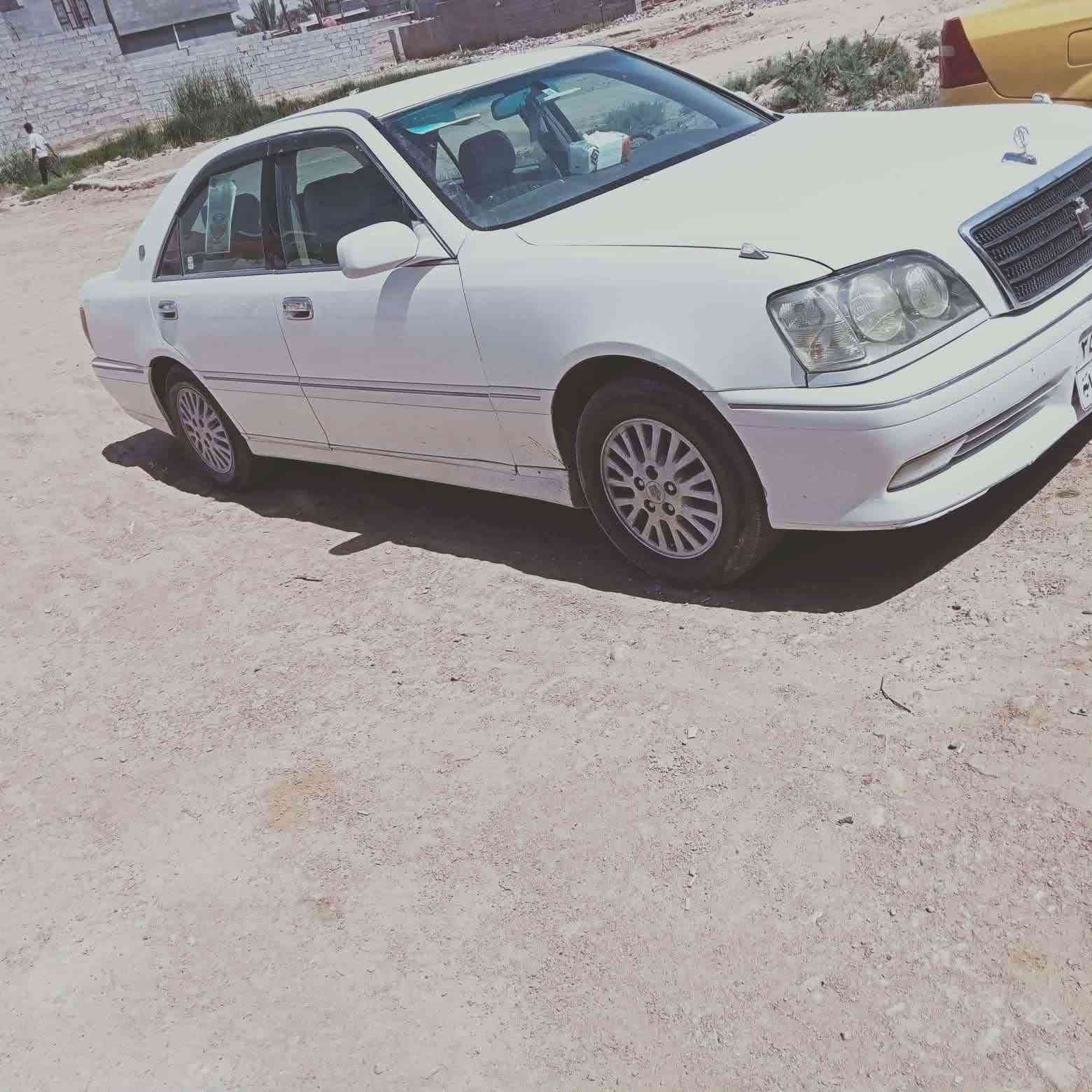 السلام عليكم ادوات ملكة موديل 2003 دكمتين مكينة ديفور صغير تخم تاير كير ومكينة كله جديد السياره جديده والتبريد نقصة بس غاز متومة ارقام سليمانية دك حاسبة وين ميعجبك رايدها ب 35 وبيها مجال حك الجيه
***********
