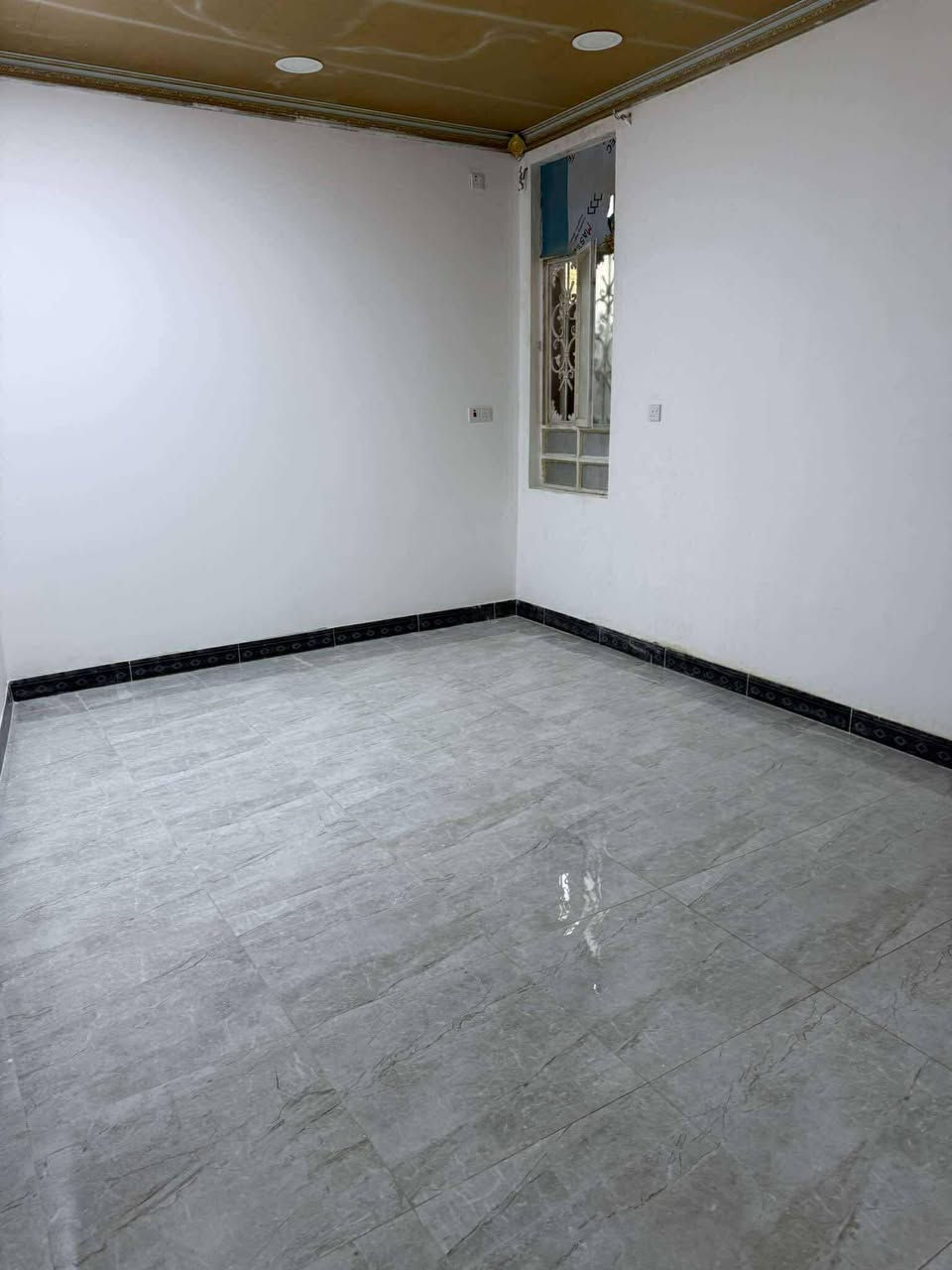 #اللهم صل على محمد وآل محمد 
#البيت للبيع
السماوه حي 36 مقابيل المدرسه الفرسان 
#بيت للبيع طابو صرف 
#المساحة  125متر طابق ونص 
#قرب الشارع العام 
غرفتين وصاله ومطبخ 2مجمعات صحيه وبراني وطارمه كونكريت مسلح عالي عن الشارع  
# السعر 107 مليون مع المجال لشراء يراجع مكتب الناجح للعقارات السماوة حي الحكم قرب مرطبات فستقه 
#مكتب- الناجح للعقارات 
للإستفسار اكثر مراسلتنا ع الخاص او الاتصال ع الرقم التالي ***********بي وتساب /*********** بي وتساب 
#او مراجعة مكتبنا الواقع في
#الحكم / مجاور مرطبات فستقه علمأ دوام مكتبنا من 9 صباحأ ال 10 ليلأ اخوكم ابو مصطفى للعقارات 
{تابع صفحة المكتب }
