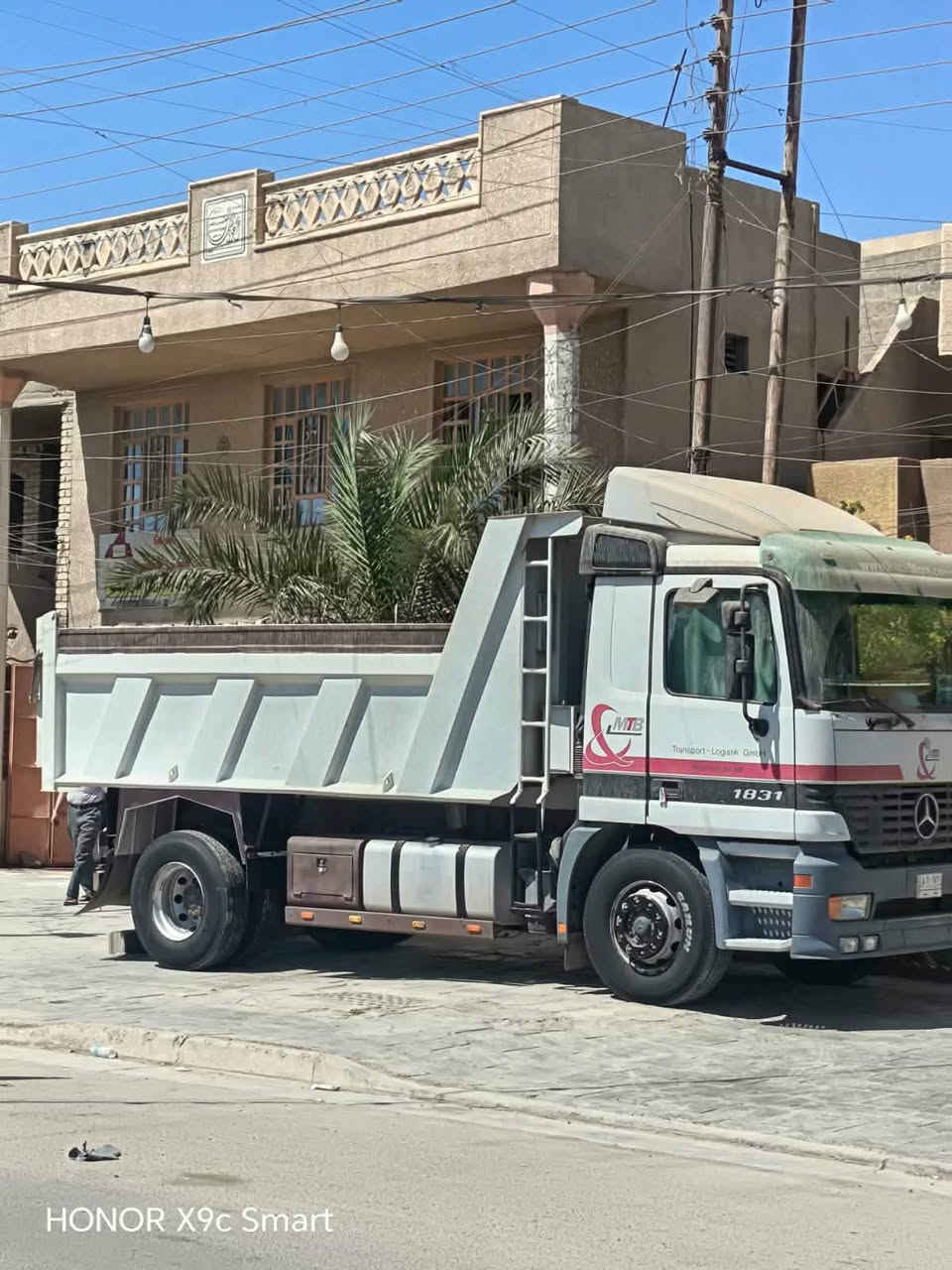 السلام عليكم اكتروز تك قلاب سياره مكفوله كفاله عامه موديل2000 سياره فول مواصفات حته الكشنات تدفئه وتبريد بلاد سياره جديده سبرنك خلفي وأمامي السعر350 اي استفسار***********
