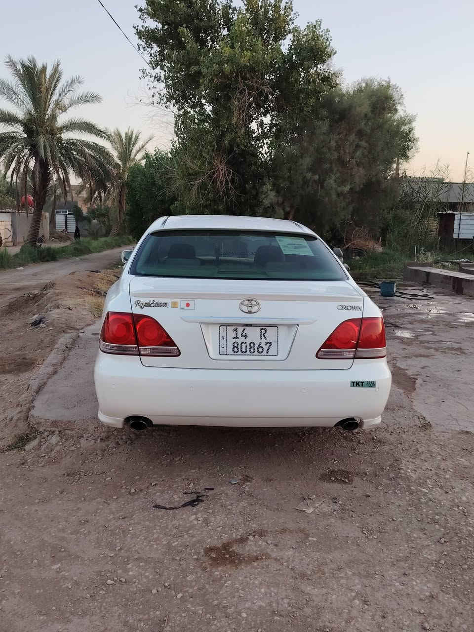 السلام عليكم شاهينه موديل 2005 رقم بصره نكليزي بسمي تحويل مباشر سنويه ل30هزه جديده سيارة مكفوله كفاله عامه جاهزه من كلشي تخم تاير جديد حداديه جديده غرفه بلاد جديده تبريد ثلج 
مواصفات مثبت سرعه بلاد 
نضام ترحيب +مري شفط 
ريمون جام بلاد 
مكان بابل اتصل ***********
