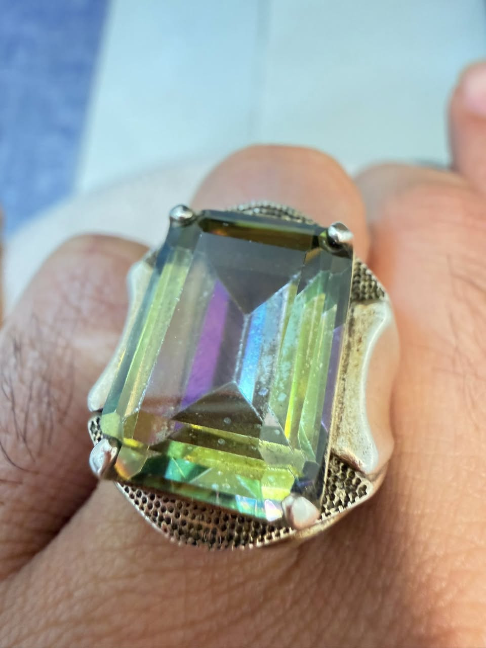 خاتم تورمالين  حجر خشن وصياغة فخمة  شغل يدوي  

***********
