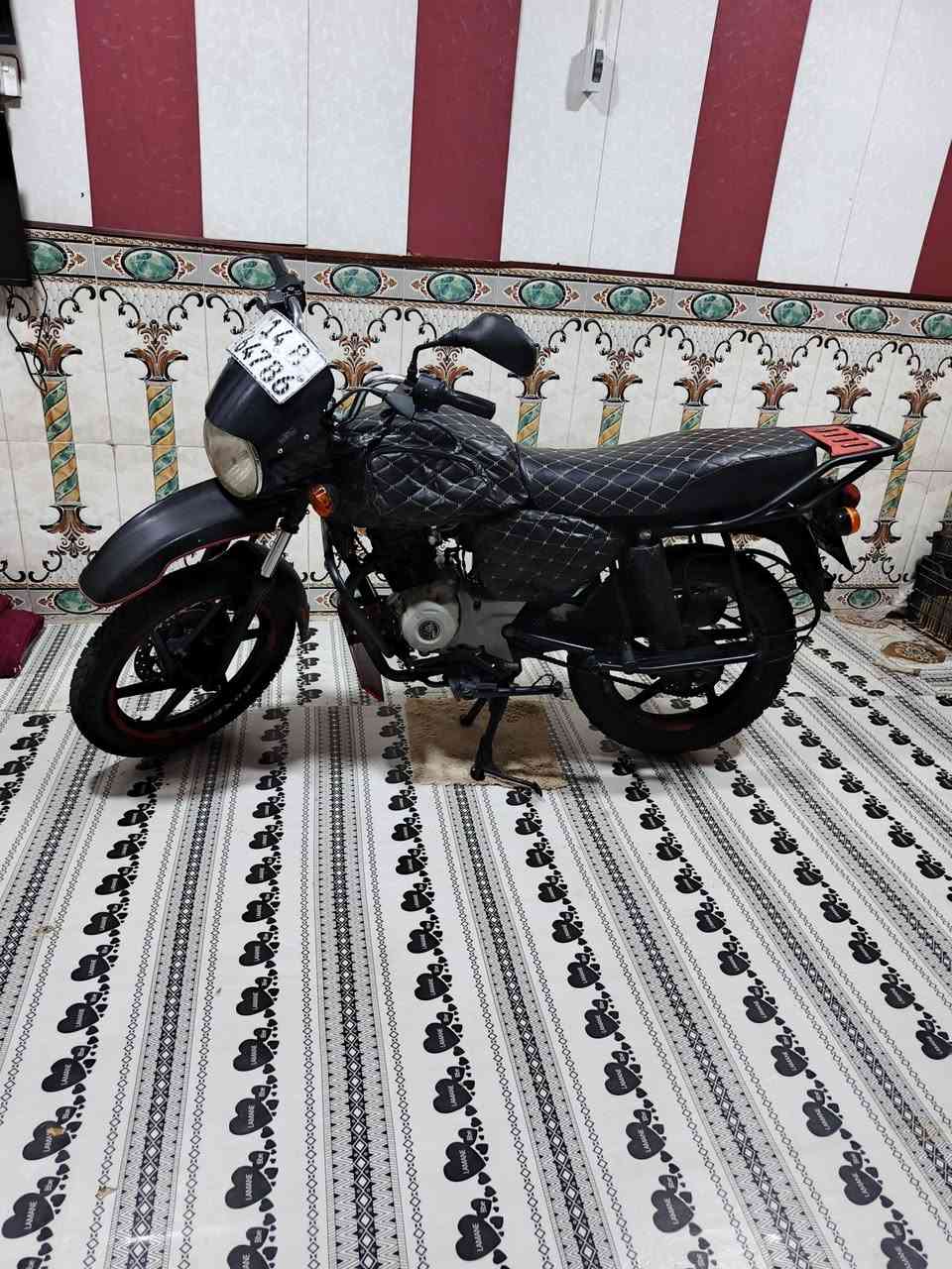 بوكسر فحل جبلي مديل 23رقم وسنويه سعرها مليون و900وبيها مجال مفتوحه مره وحده تحويل ثاني يوم مكاني شط العرب الفيحاء يم جسر خالد ***********

