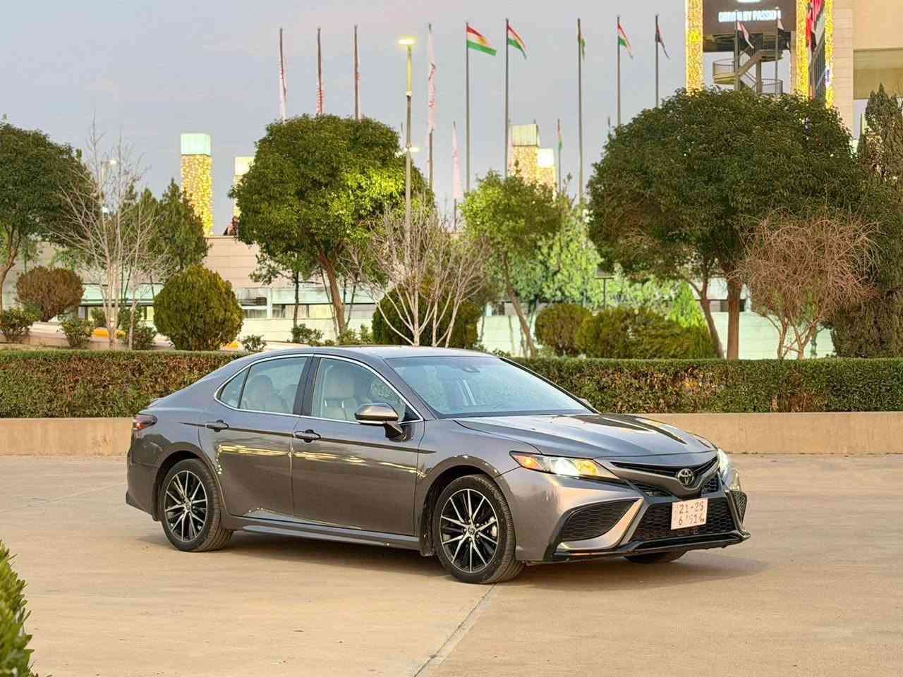 السلام عليكم 
كامرى 2024 AWD 
السعر :178ومجال قليل 
عداد المسافة :الف 
ملاحظة السيارة : چاملغ و حافه البوند صبغ بدون دواخل 100% 
سياره معنى كلام زيرو دينار مصرف ما بيها ✅

كافه الرباگات سليمه 100%🛑 

المواصفات : SE
‏‎شاشة   
‏‎كاميرة
اوتو هولد (𝐀𝐮𝐭𝐨 𝐇𝐨𝐥𝐝)  
اوتو ستارات (𝐀𝐮𝐭𝐨 𝐒𝐭𝐚𝐫𝐝)
اوتو ستارات (𝐀𝐮𝐭𝐨 𝐒𝐭𝐨𝐩)
رادار امامي (تحديد مسار)
‏‎رادار جانبي (نقاط عمياء)
‏‎رادار خلفي (التحذير من الاصطدام)
‏‎حساسات امامي
‏‎حساسات خلفي 
نظام (𝐄𝐜𝐨)
نظام (𝐍𝐨𝐫𝐦𝐚𝐥) 
نظام (𝐒𝐩𝐨𝐫𝐭)
تحكمات  استيرن
كشنات كهربائي 
تبريد لمس
لايتات (𝐋𝐞𝐝) ليد زينون بيلادي
بكلايتات (𝐋𝐞𝐝) ليد بيلادي
ويل كروم 
وبعد هواية مواصفات…
‏‎تفاصيل اكثر الاتصال علی ارقام التاليه  
𝐖𝐡𝐚𝐭𝐬𝐀𝐩𝐩-𝐕𝐢𝐛𝐢𝐫
☎️***********

عنوان📍عقره اكر, نينوى
