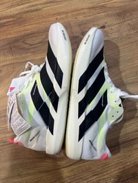 مقاسات ٤٢-٤٥ • متوفر توصيل • وزن ريشة