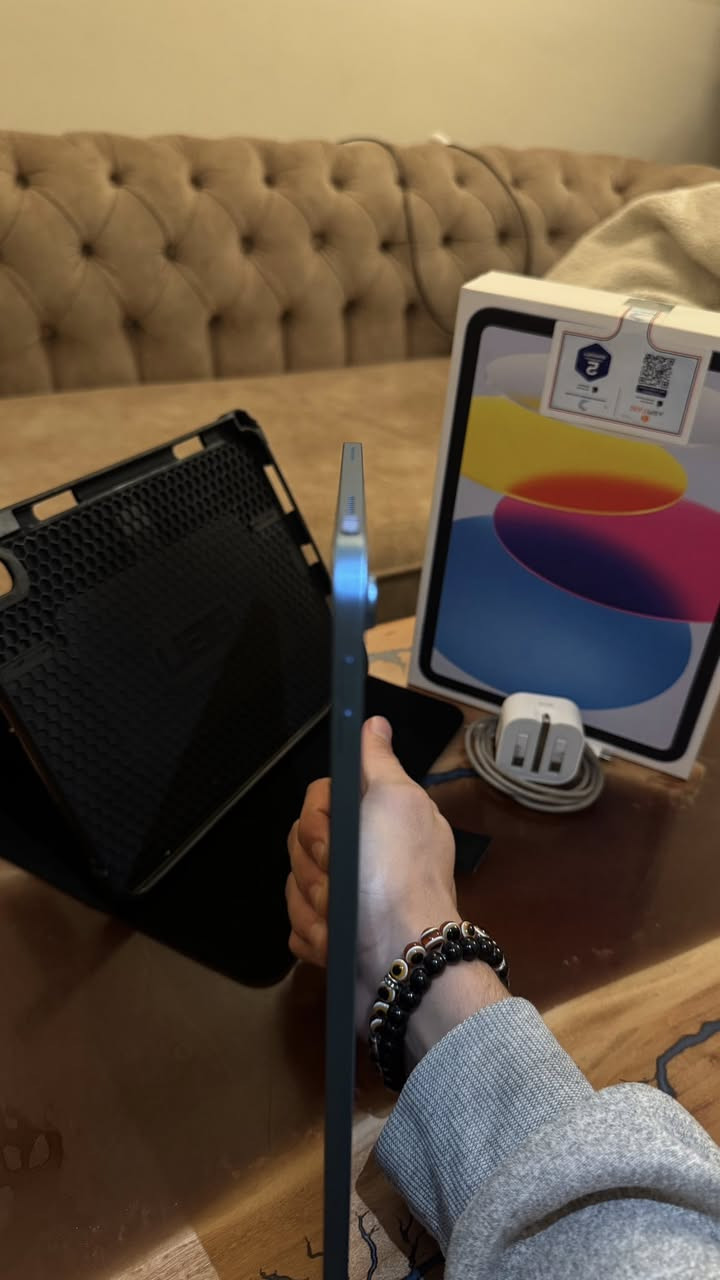 ايباد 11 (A16)ابل ذاكرة 128 استعمال كلش قليل اخو الجديد ***********
كامل ملحقات كيبل وبلك وكارتونة ضمان سنتين انتهاء الضمان 2026/10/16
مكاني بغداد اشارة البياع 
السعر 380
