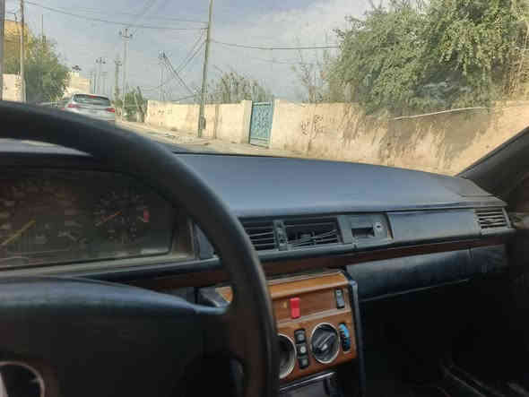 دب موديل ٩٢ مكفوله من الضربه قواعد سليمه محرك محور٢٥٠٠ . رقم بغداد. تحويل. السعر ٣٥وبي مجال
***********
