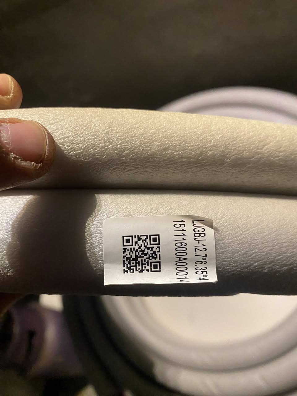 بواري سبلت ميديا طنين وطن ونص 
الطنين 5متر 
والطن ونص 4 متر 
مكاني الامين الثانيه 
السعر 75 
***********
