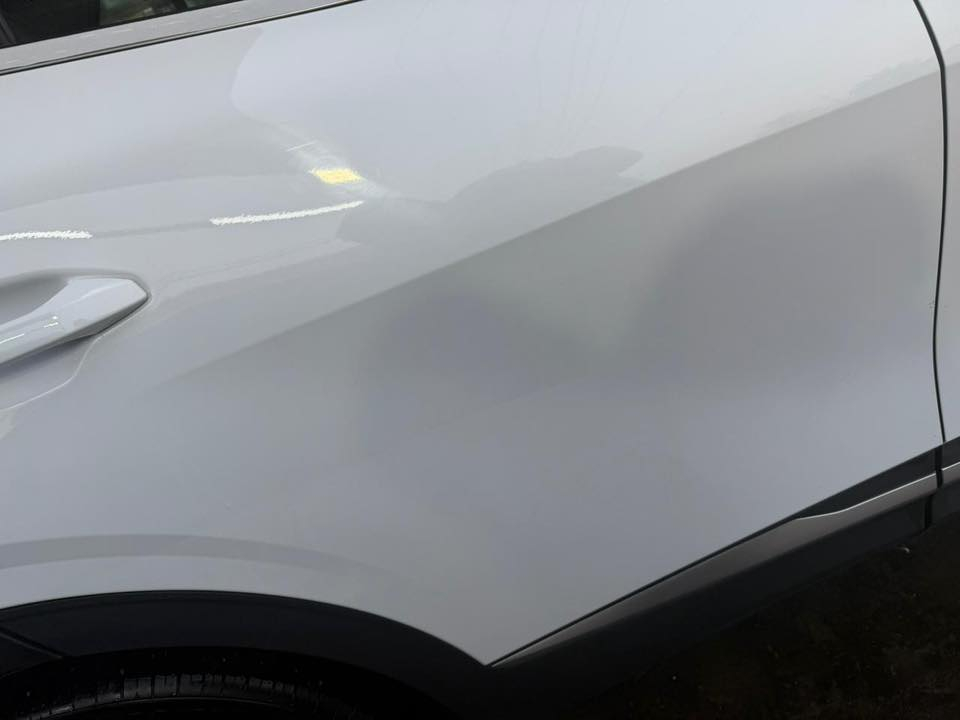 السلام عليكم كيا سبورتج للبيع رقم بغداد فول عدا البانوراما بيها شحط صغير في الباب الخلفي مشايه 39 الف السيارة كلش جديدة للبيع فقط ***********السعر 23
