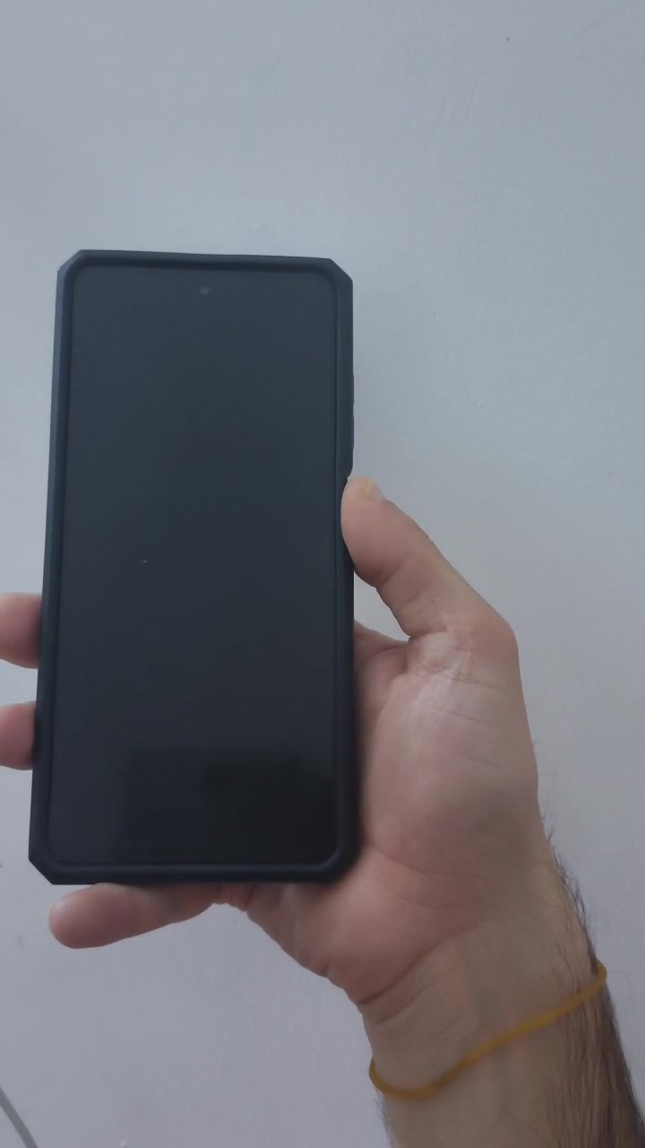 جهاز poco x3pro الجهاز الوحش 
نظافة 85 %
ذاكرة 256 رام 8 
الجهاز بحالة جيدة جدا ولا توجد به اي مشاكل
90 فريم بوبجي واغلب الالعاب الأخرى 
ما هو نوع وموديل الهاتف بالتحديد؟: 
poco x3 pro
هل الجهاز مفتوح لكل الشبكات أم مغلق على شركة معينة؟: 
مفتوح لكل الشبكات
ما هي حالة البطارية وكم تدوم؟: 
تدوم يوم بالاستخدام العادي
هل الجهاز غير مستخدم بشكل كثيف أو يوجد ضمان؟: 
بحالة جيدة جدا
ما هو سعر البيع وكم هو قابل للتفاوض؟: 
150,000