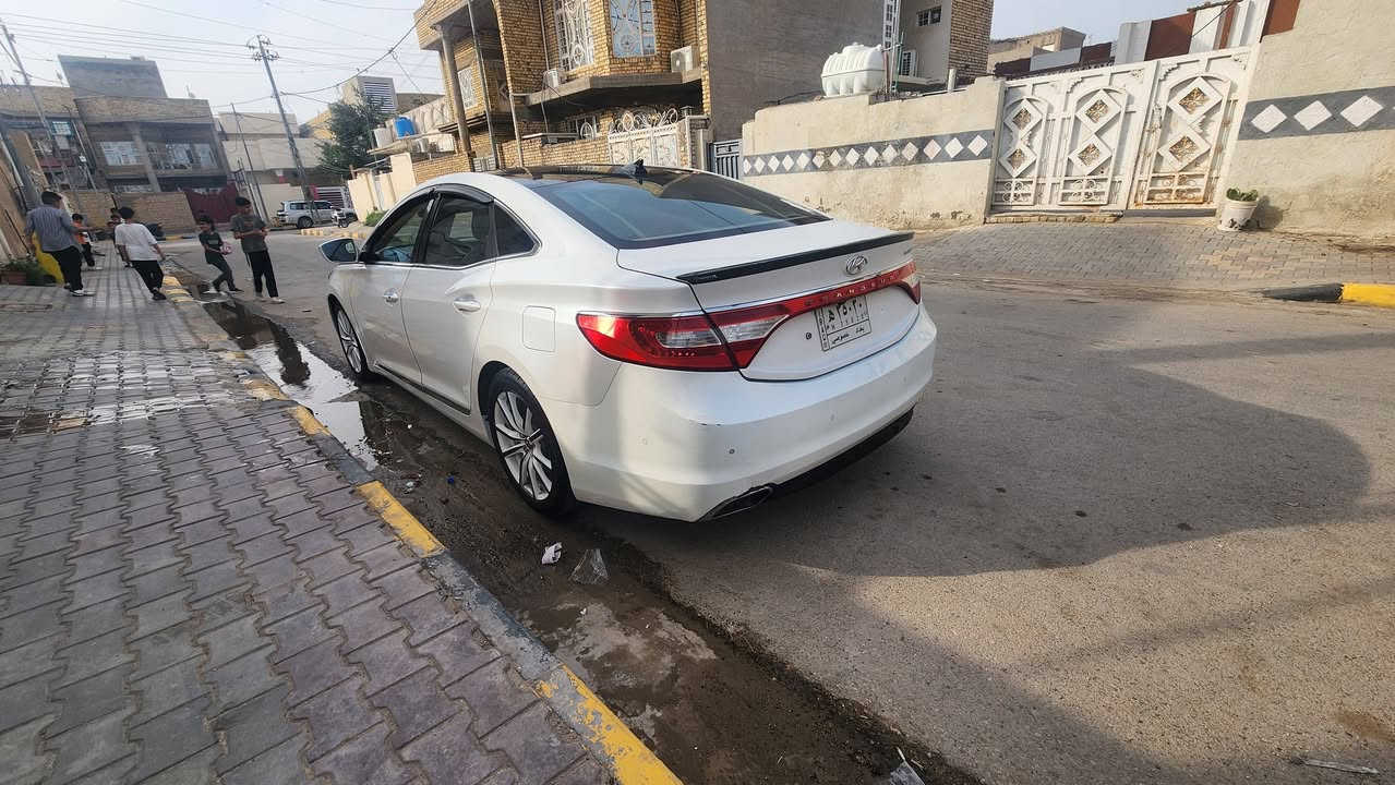 ازيره ١٥ خليجي فول مواصفات
محرك ٦ جاهزه بدون نقص سعر مناسب 
حادث جاملغ وبيه صبغ اثر شخوط كم قطعه
 ابيع احزام سعر ١٠٨ مجال بسيط 
كوت كفاءات 
*********** 
فقط بيع بدون مراوس
