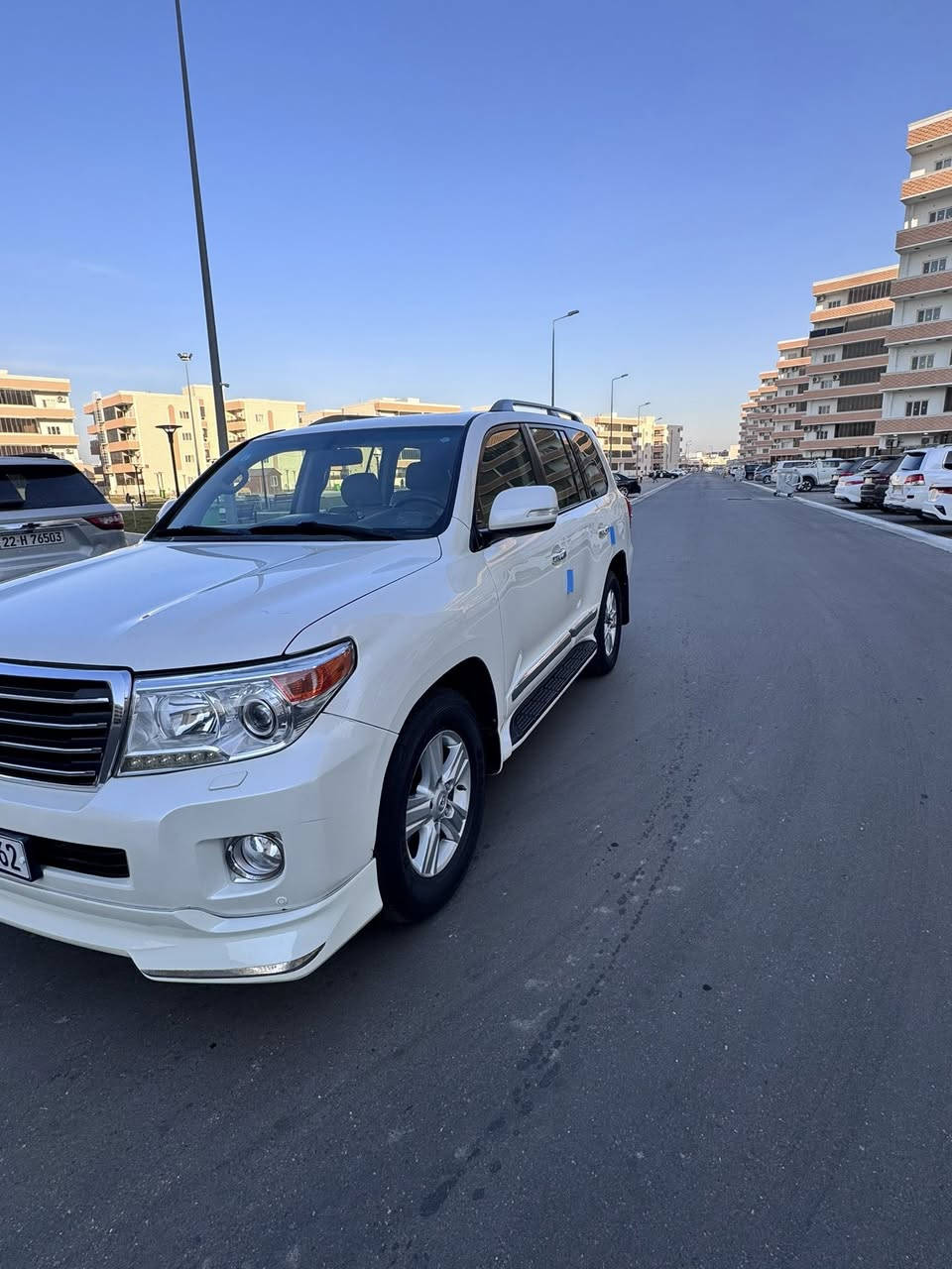 سلام عليكم لاندكروز للبيع 2012 بصره  السونار مرفق معه المنشور سعر 310 بيهه مجال ***********
