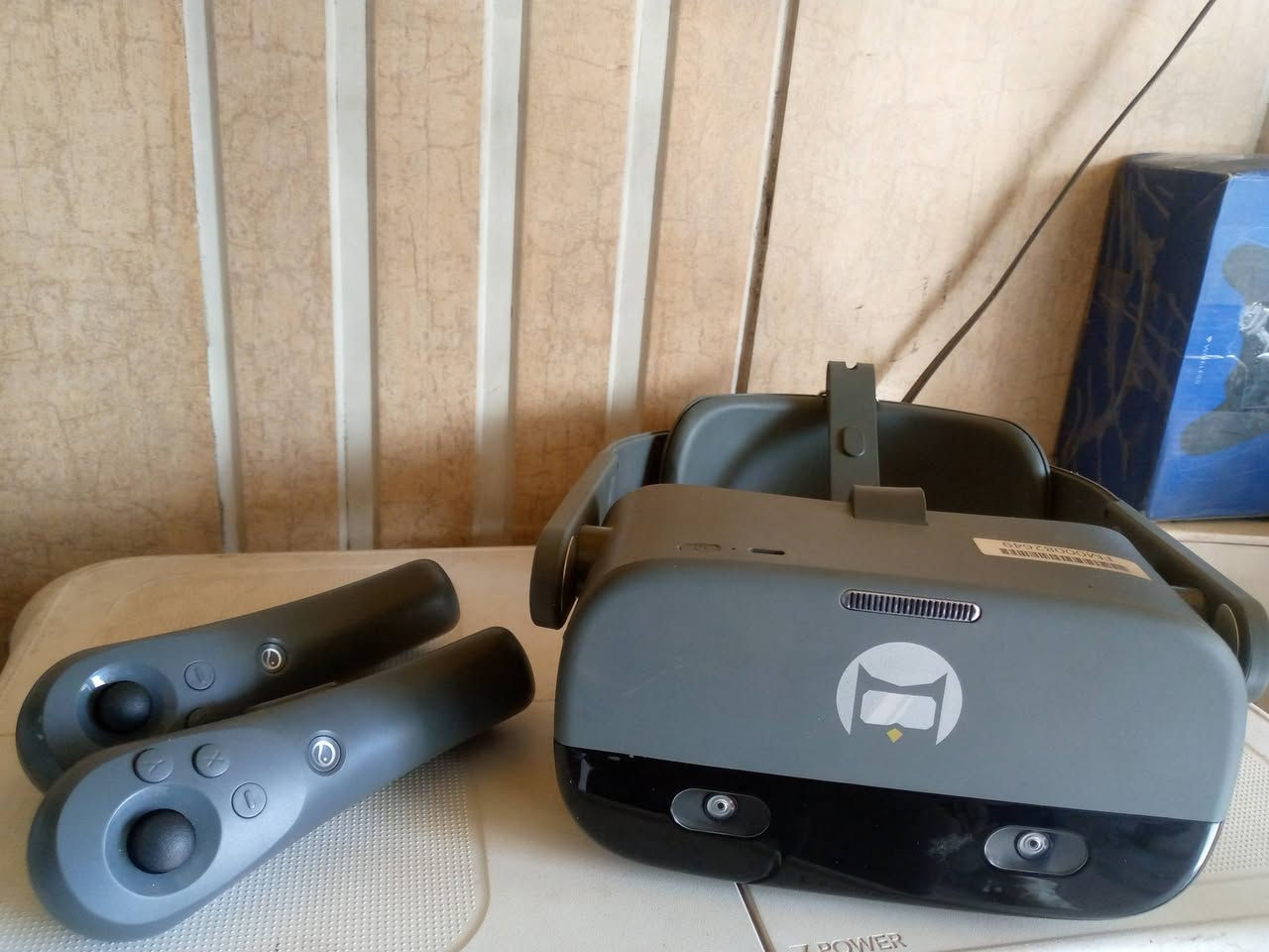 Pico Neo 2 .
للتواصل . *********** .
