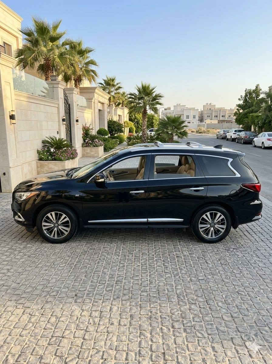 نيسان باثفندر 2020 رقم بغداد مداور ثاني ماشية 76 الف كيلو  الخاص او الاتصال على الرقم *********** معروضه 185 ورقه مكان السيارة مدينة الناصرية
