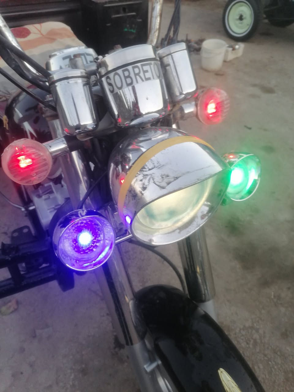 سلام عليكم ستوته للبيع اومراوس شاصي وركبه كفاله تايرات ٣ جديد أوراق بسمي اصولي جديد كهربائيات شغاله نكره سلف محرك ٢٤ بدي مكفول من الصبغ العنوان نجف مشخاب السعر ١٥٠٠ وبيهه مجال


**إذا كنت صاحب هذا الإعلان وتريد حذفه لأي سبب، رجاءا أرسل رسالة إلى الدعم الفني**