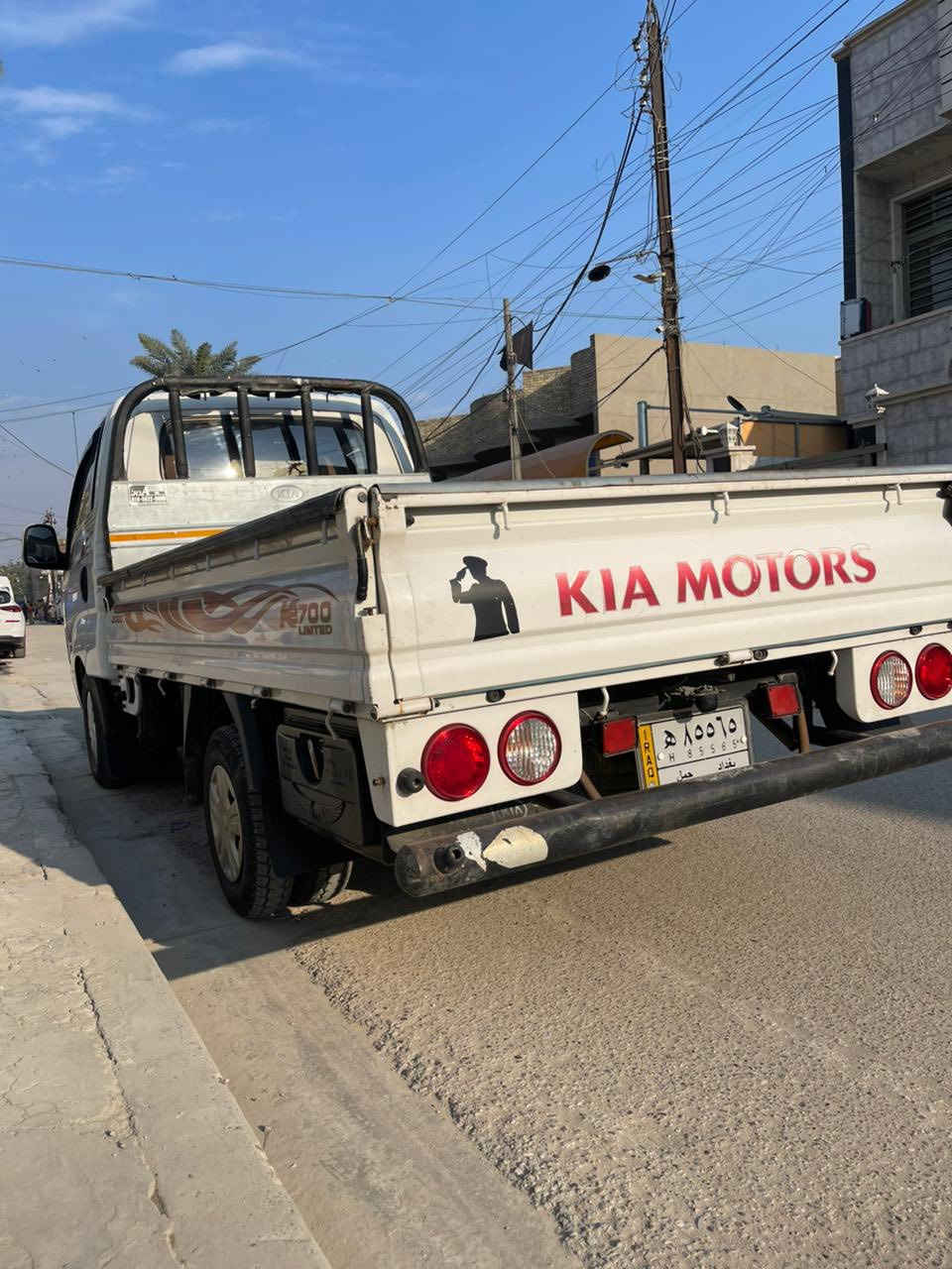 السلام عليكم كيا بنگو للبيع موديل 2020  مكينه 2700 السياره نظيفه جداً  لسياره مكفوله كفاله عامه تخم تاير كوري جديد سبير الشركه منازل سنويه بأسمي رقم بغداد تبريد كير مكينه كلهن بوضع الشركه مكاني بغداد البلديات السعر 135 
***********
