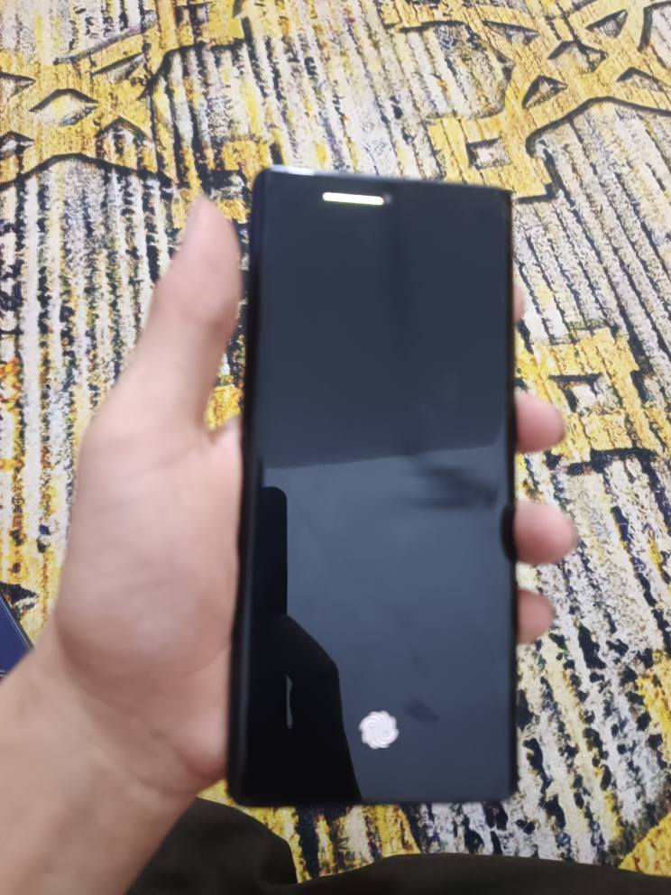 نفنكس هوت 50 برو ذاكره256 بطاريه 500 نضيف كلش بس طاح مني طلعت بيه نقطه سوده مثل ما  *********** ولمس شويه ثكل سعر 120 جديد كلش البصرة, العراق
