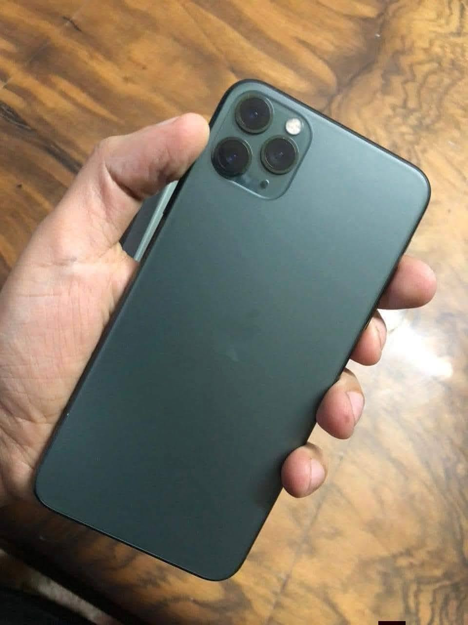 iPhone 11 Pro Max
أيفون11برو ماكس جهاز نضيف جديد مبدل شاشه صليه 
ذاكره 512 بطاريه 77سعر 220
***********
