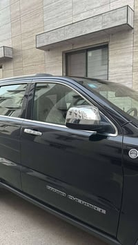 جيب كراند شيروكي 2018 فئة لاريدو للبيع  وارد امريكي حادثها جاملوغ ايمن...