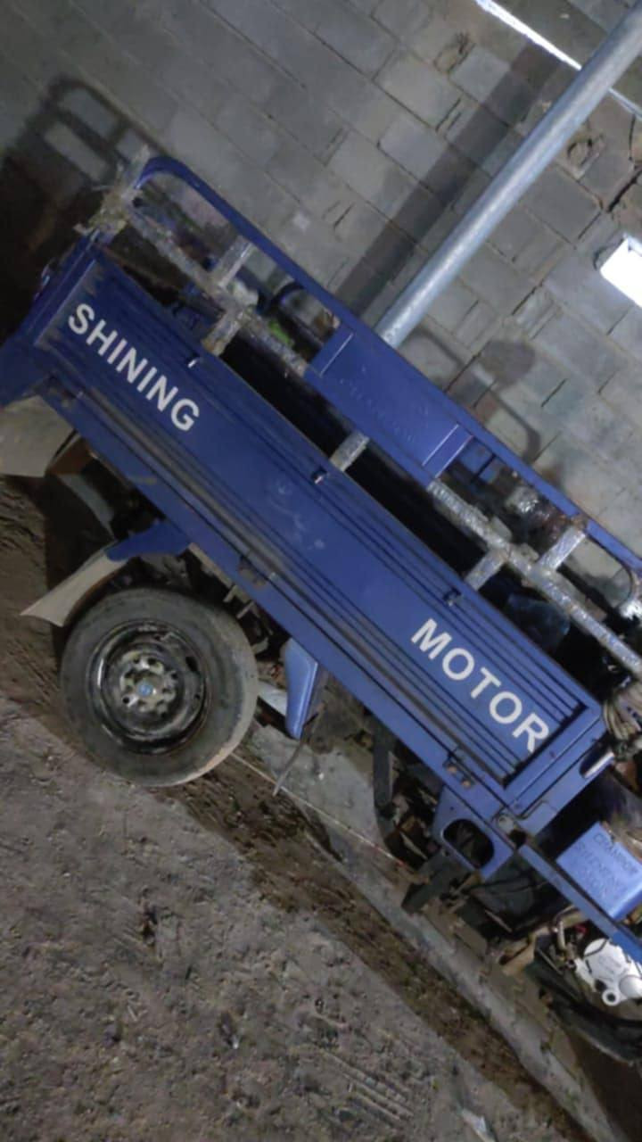 ستوته البيع نضيفه مكمركه العنوان الخمسه كيلو رقم التلفون ***********
