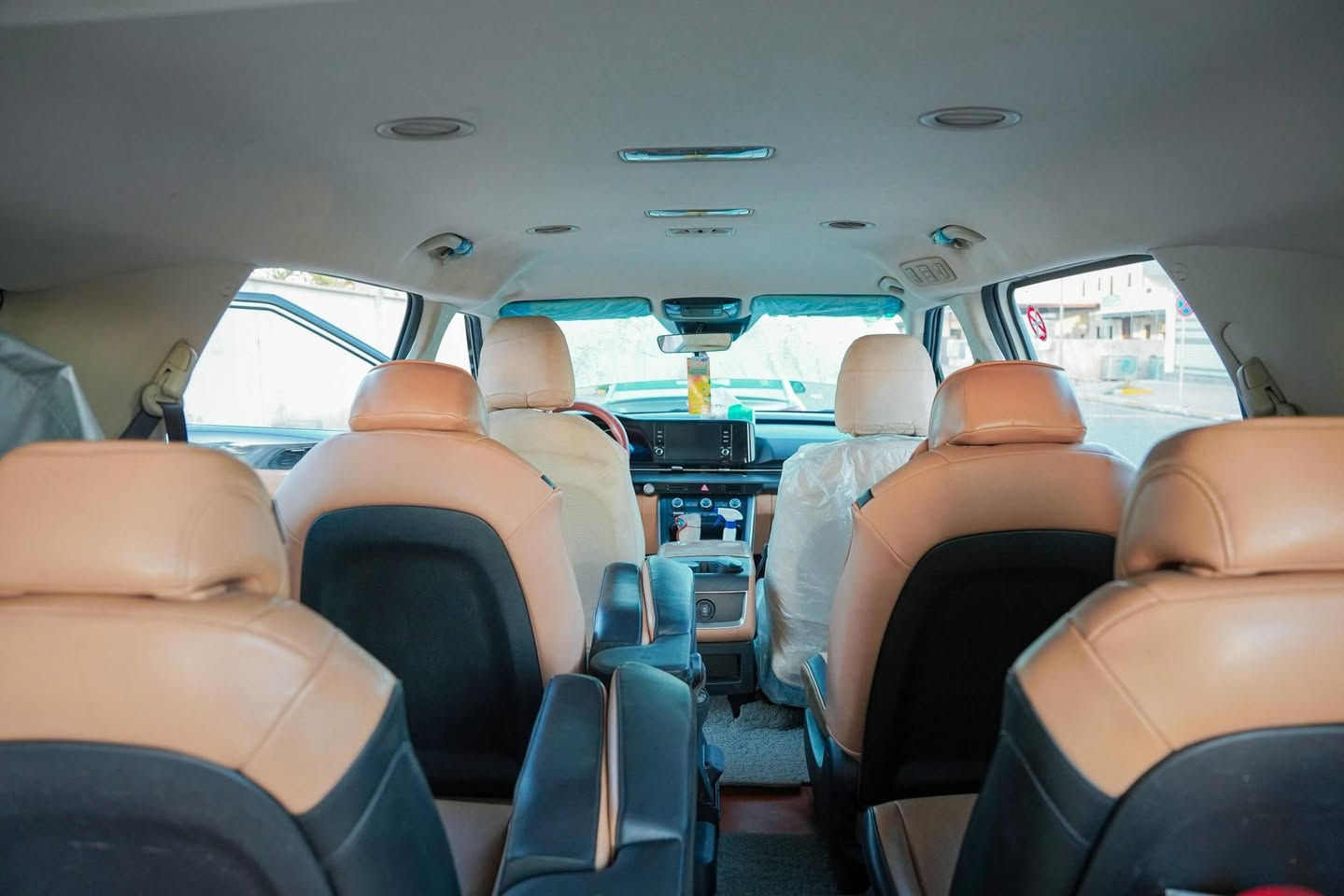 ‎كيا كرنفال -Kia Carnival
▪️موديل 2023 اجرة
▪️حجم المحرك  6 سلندر 
▪️منظومة غاز +بانزين 
▪️١١راكب 
▪️بوب كهرباء 
▪️تحديد مسار 
▪️حساس تنبيه بالمرايات 
▪️رادار كاميرات 
▪️حساس امامي خلفي 
▪️٤ بصمات 
▪️كشنات تدفئة تبريد +استيرن 
▪️تحكم ستيرن جهتين 
▪️للبيع فقط  
▪️عنوان السيارة  صلاح الدين -قضاء الشرقاط 
للاستفسار أكثر الاتصال على الرقم التالي 

‭***********
